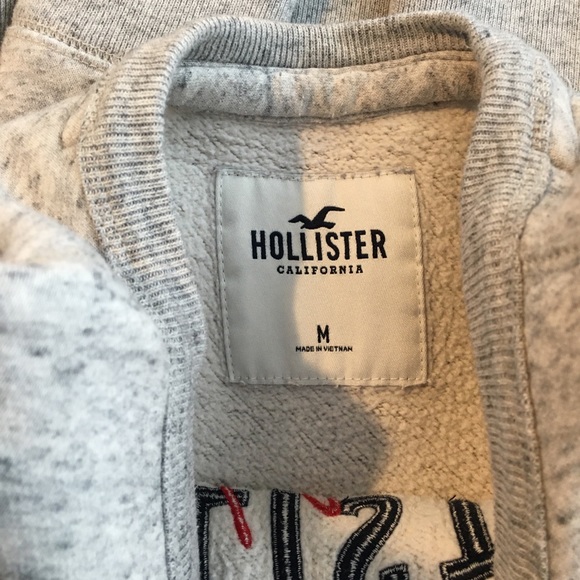 Hollister Grey Crewneck - Picture 5 of 5